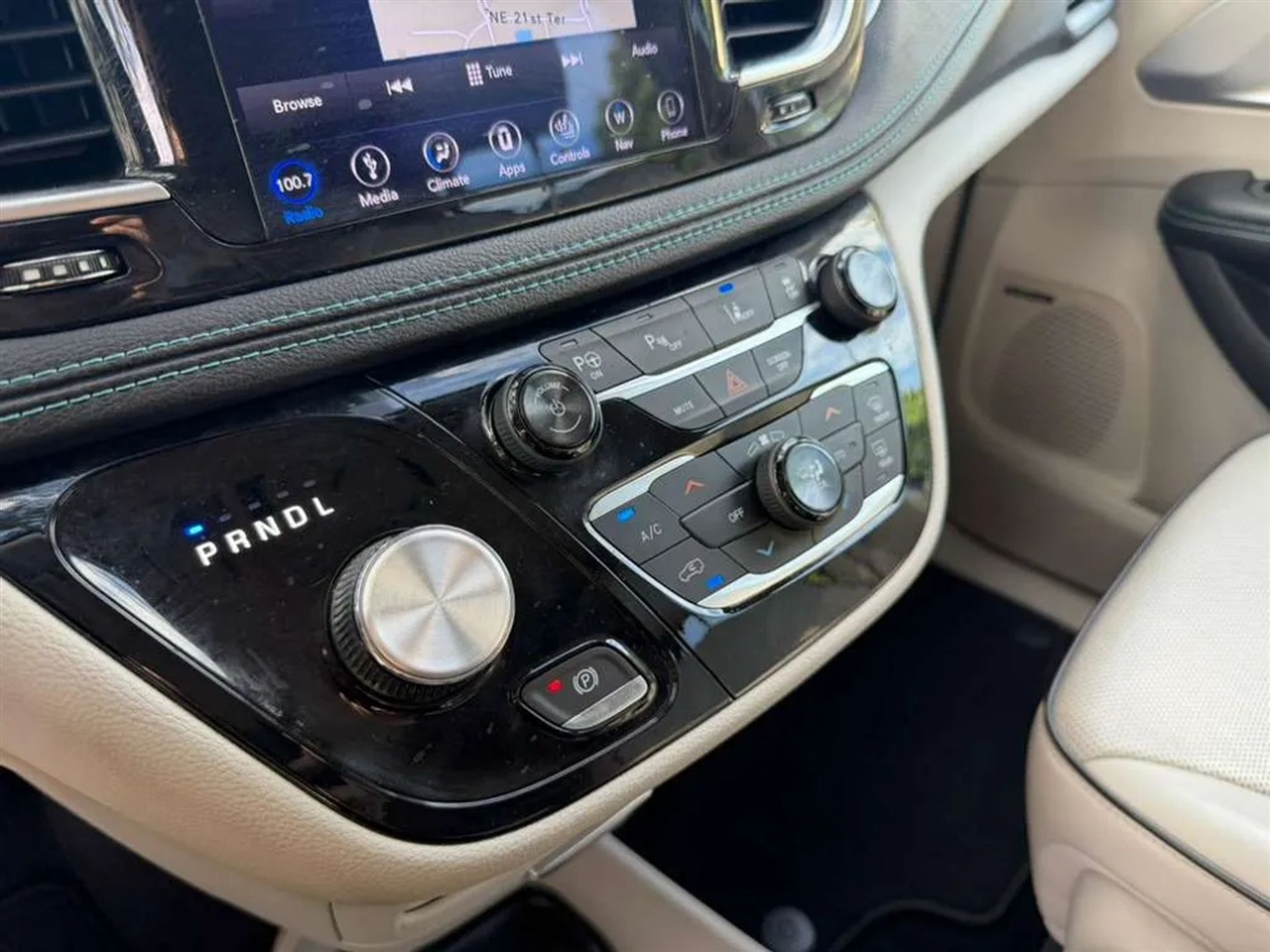 Chrysler Pacifica Hybrid Limited 2018