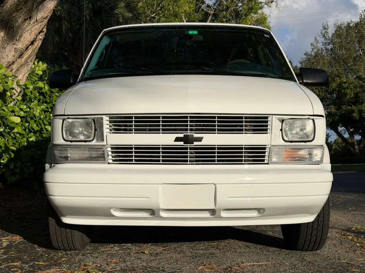 Chevrolet Astro Cargo Van 2WD 2005