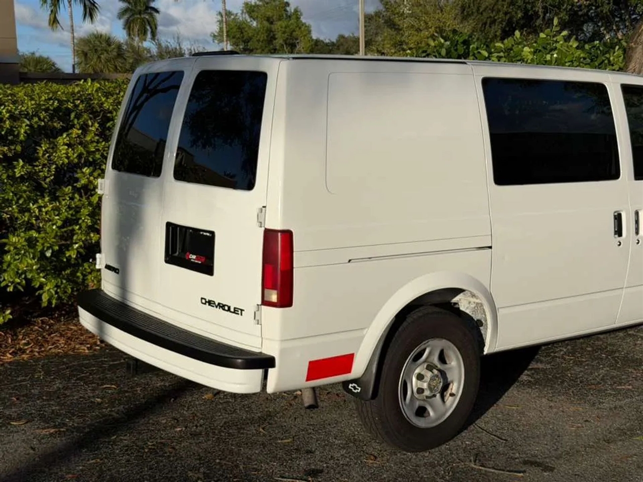 Chevrolet Astro Cargo Van 2WD 2005
