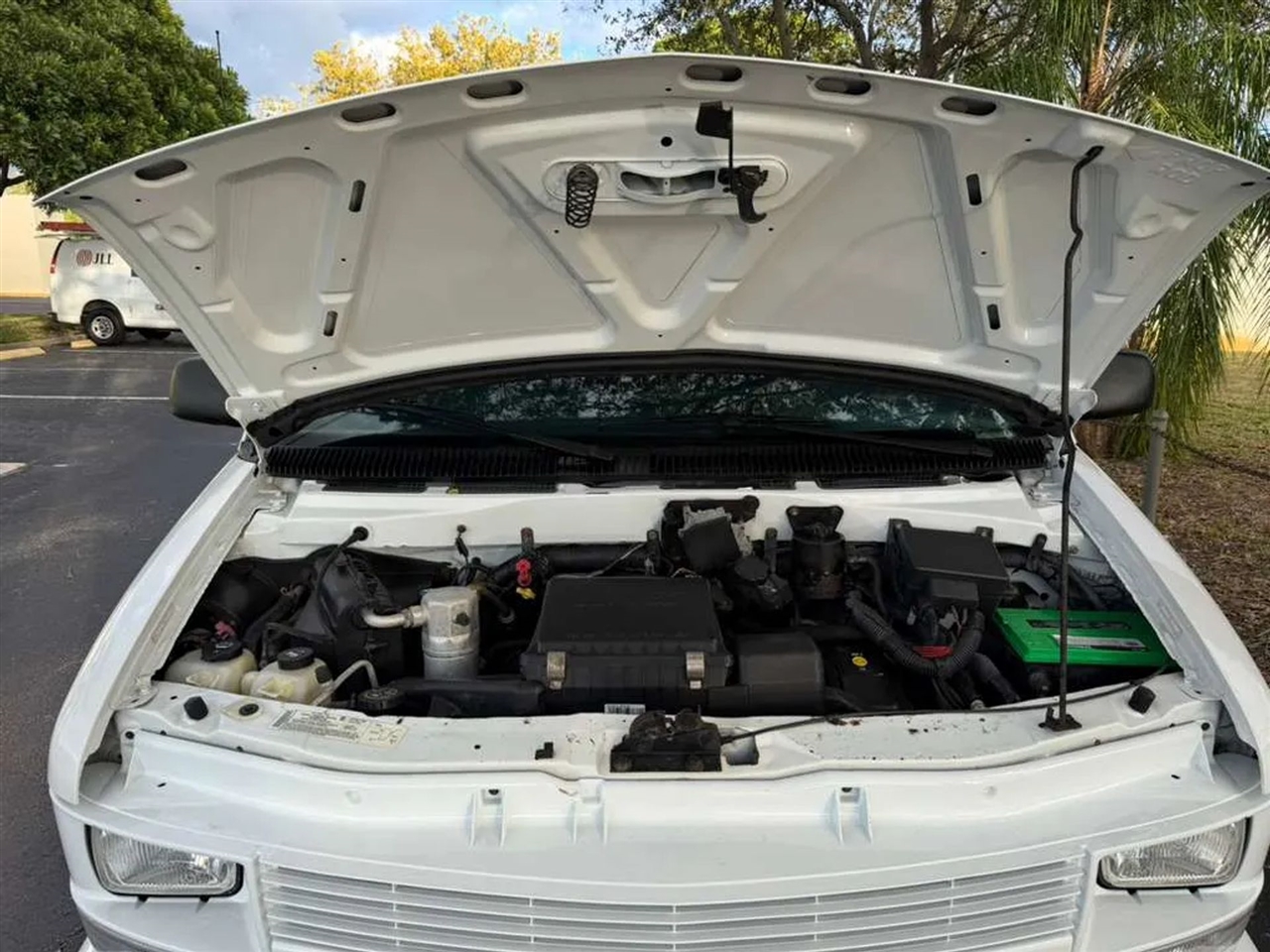 Chevrolet Astro Cargo Van 2WD 2005