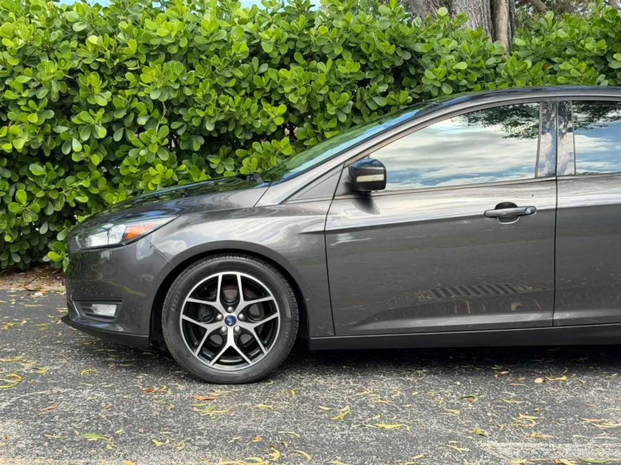 Ford Focus SEL Sedan 2017