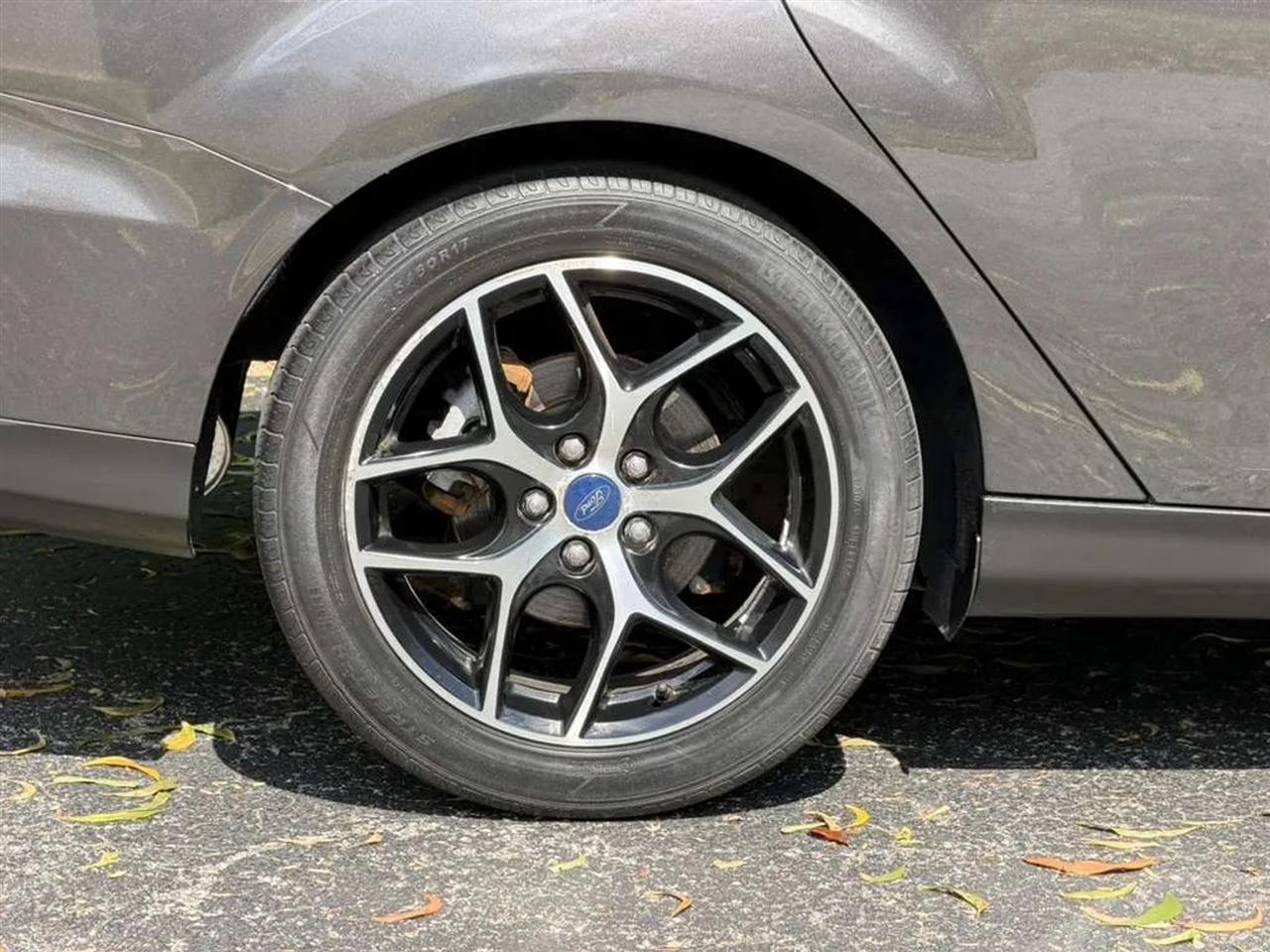 Ford Focus SEL Sedan 2017