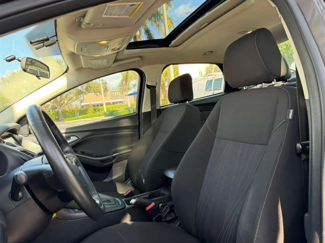 Ford Focus SEL Sedan 2017