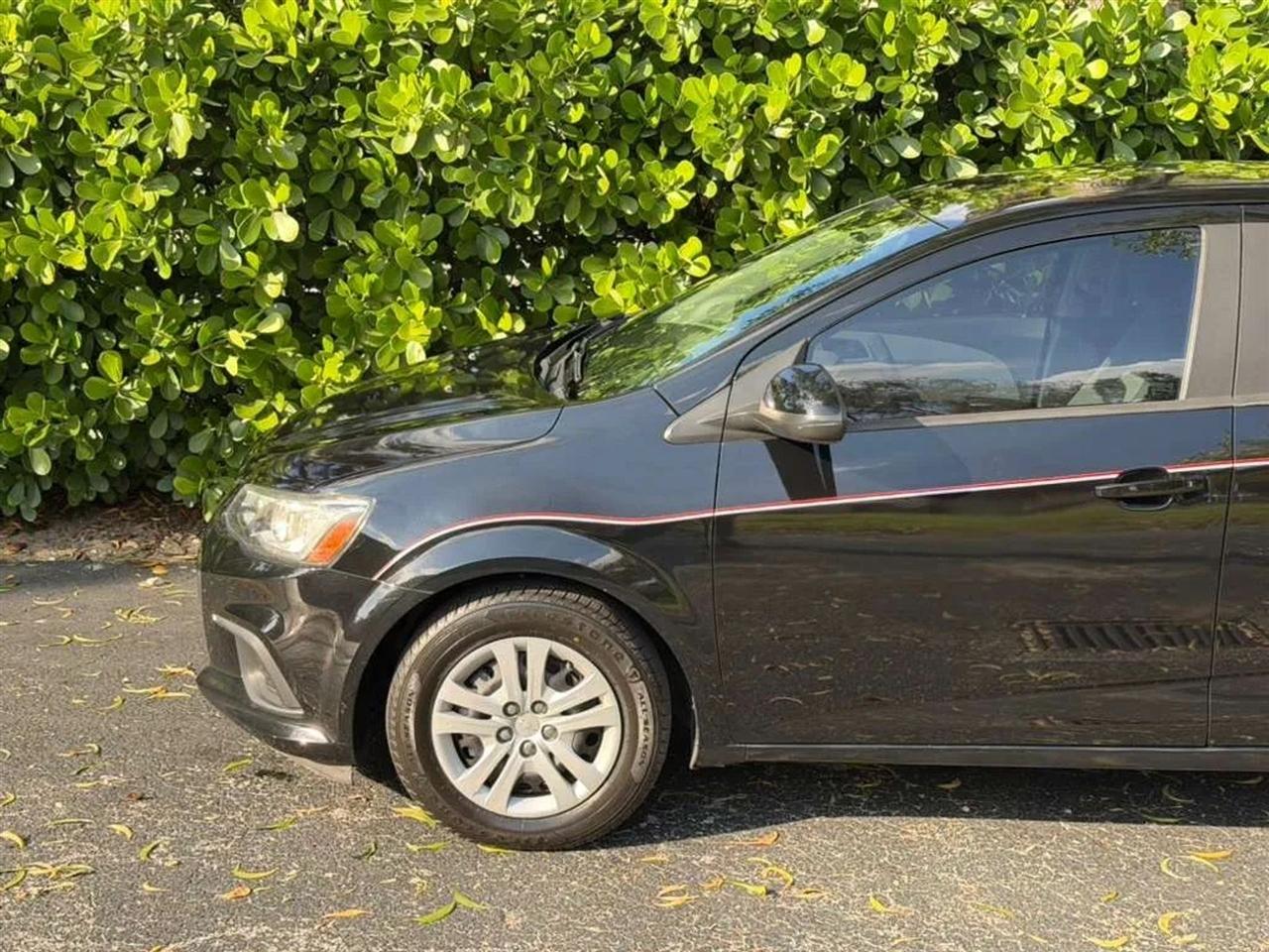 Chevrolet Sonic LS Auto Sedan 2017