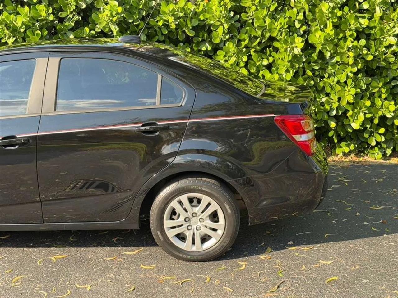 Chevrolet Sonic LS Auto Sedan 2017