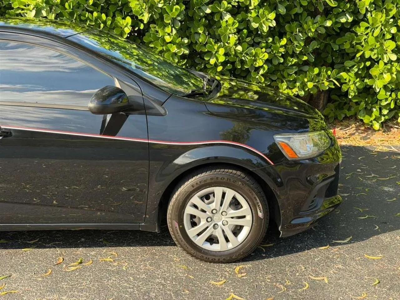 Chevrolet Sonic LS Auto Sedan 2017