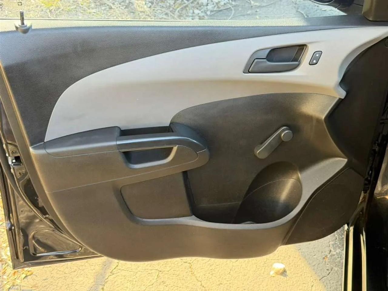 Chevrolet Sonic LS Auto Sedan 2017