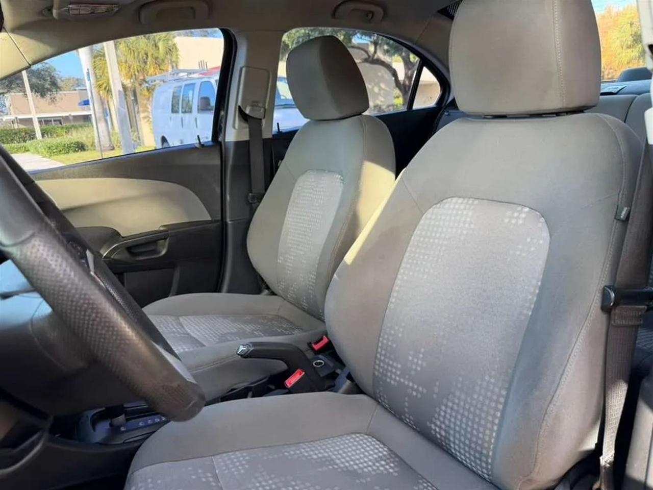 Chevrolet Sonic LS Auto Sedan 2017