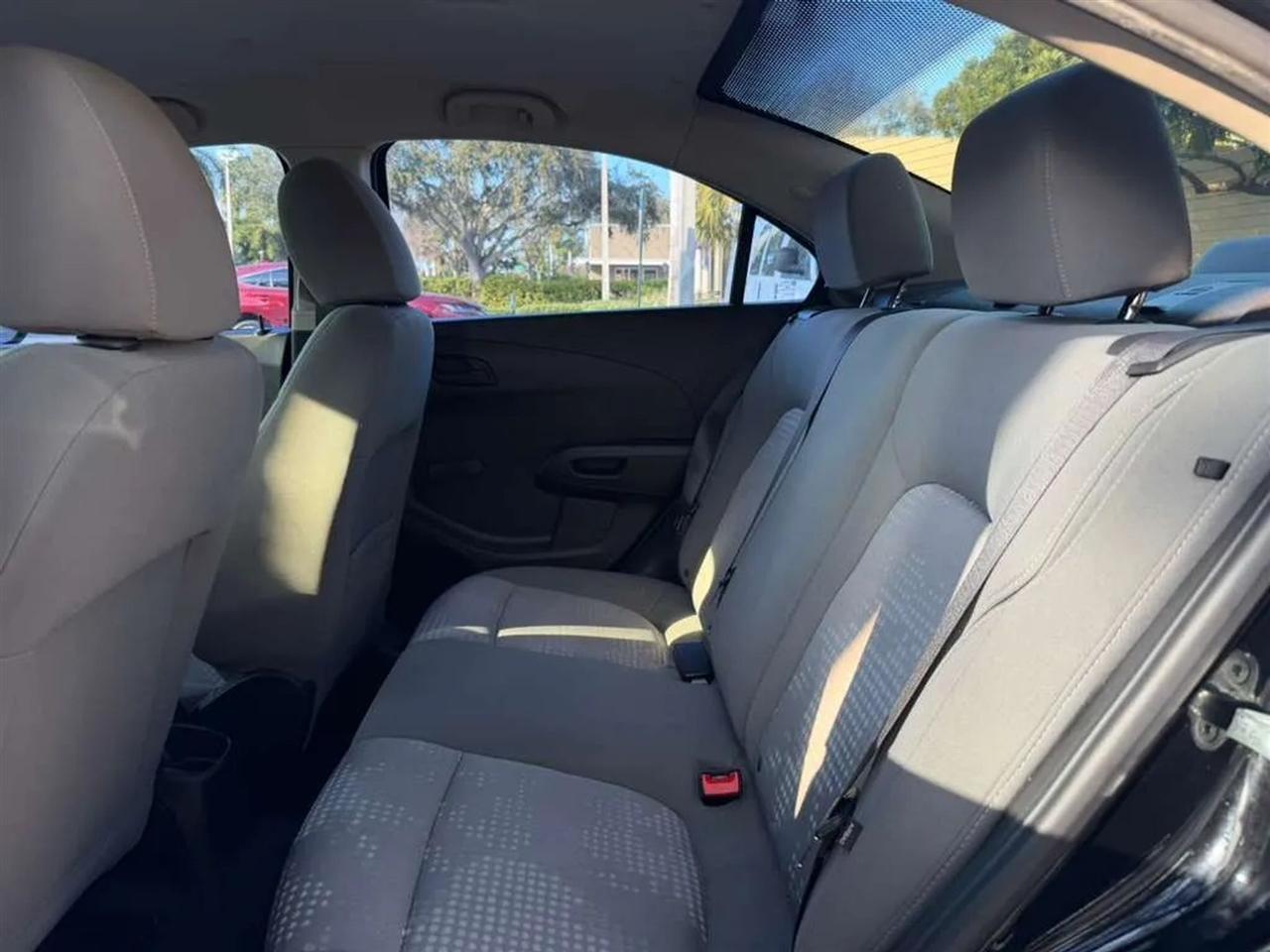 Chevrolet Sonic LS Auto Sedan 2017