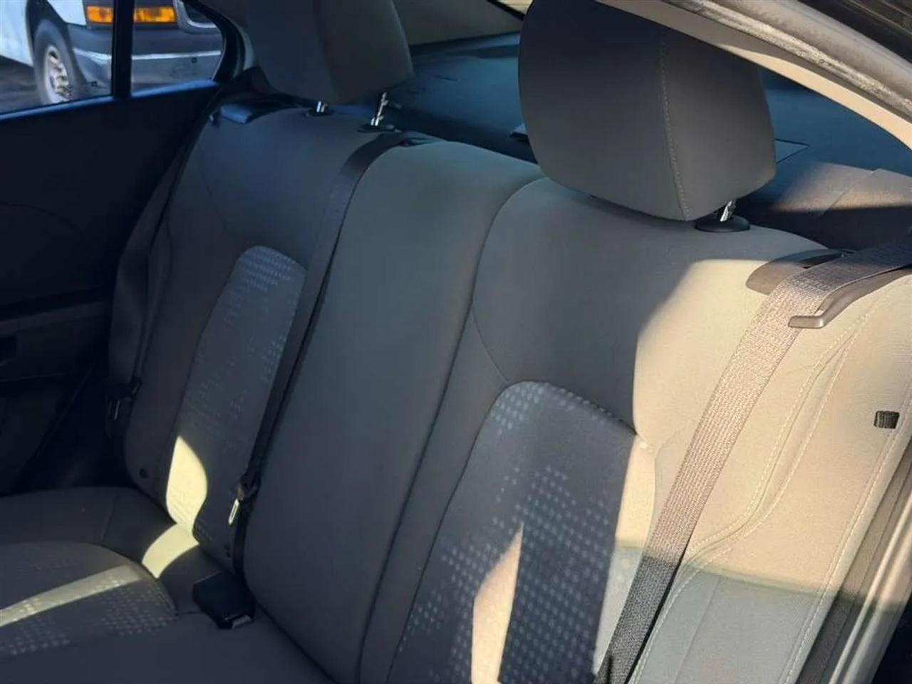 Chevrolet Sonic LS Auto Sedan 2017