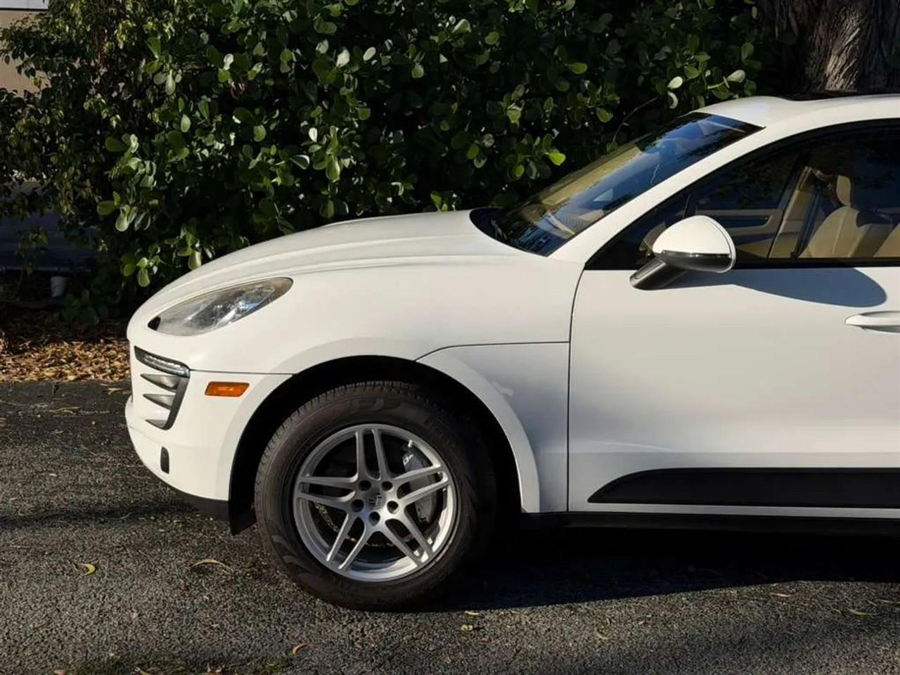 Porsche Macan GTS 2017