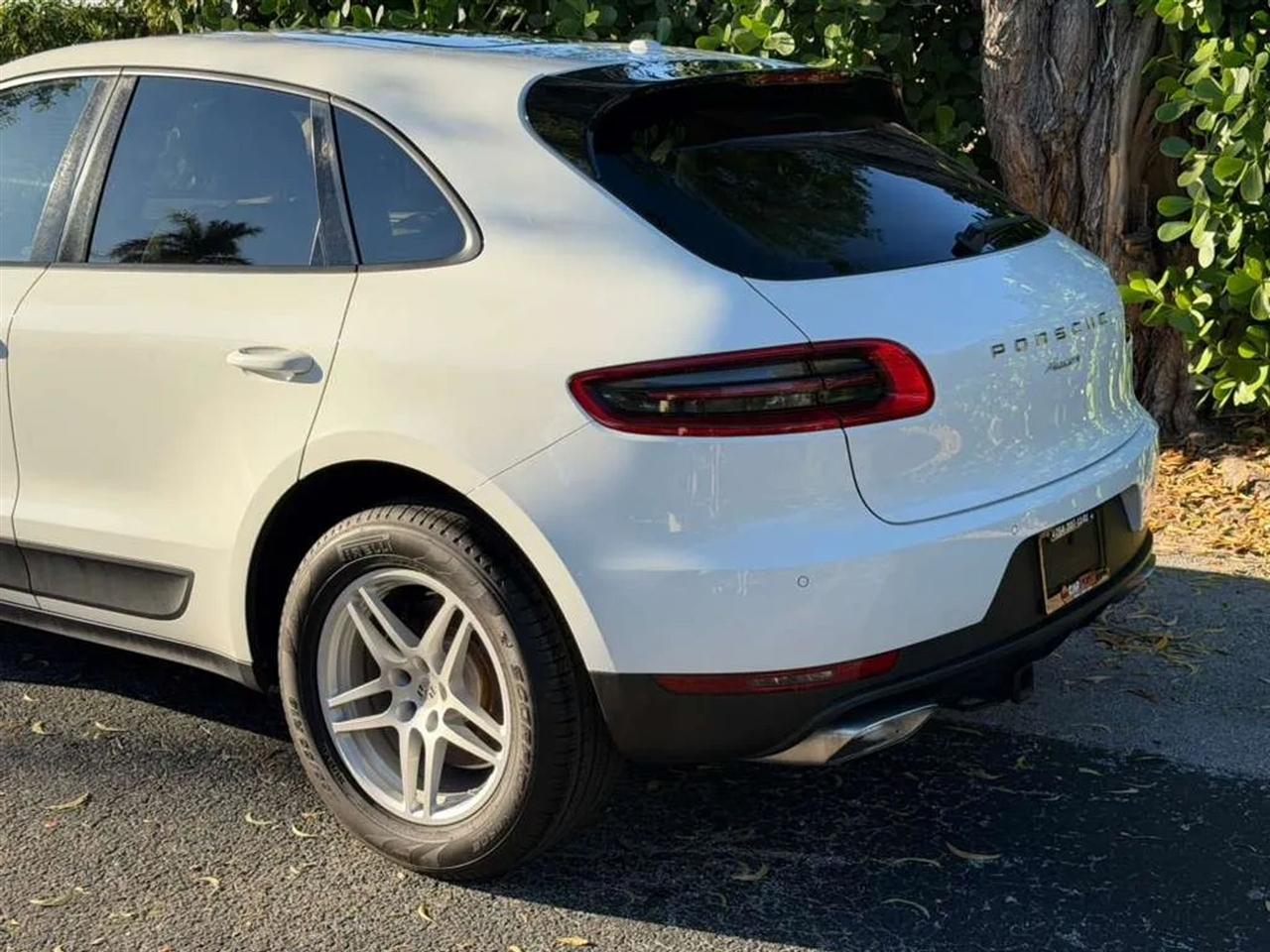 Porsche Macan GTS 2017