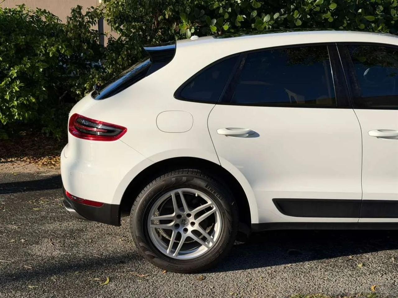 Porsche Macan GTS 2017