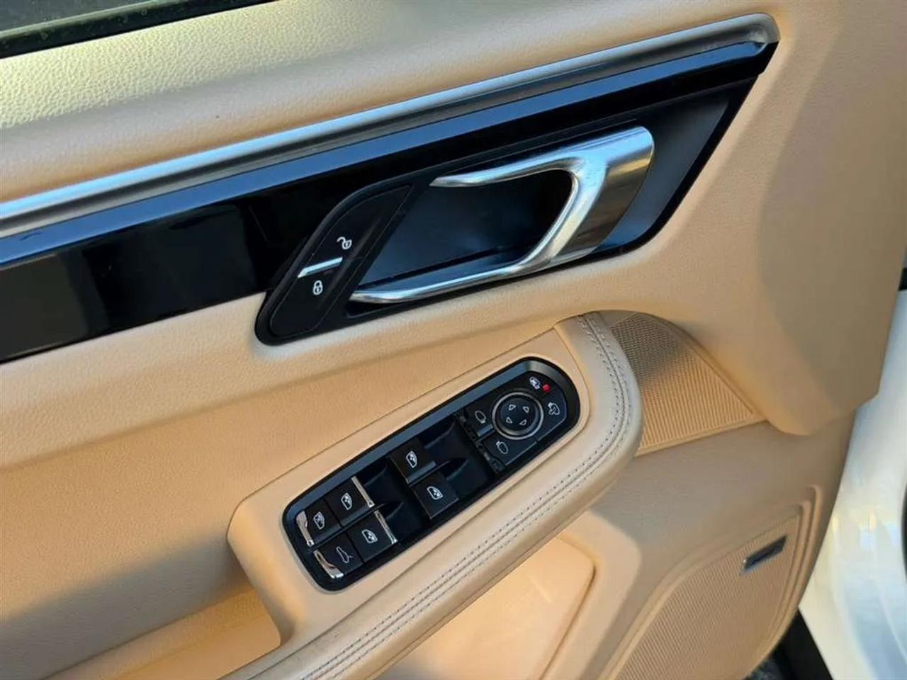 Porsche Macan GTS 2017