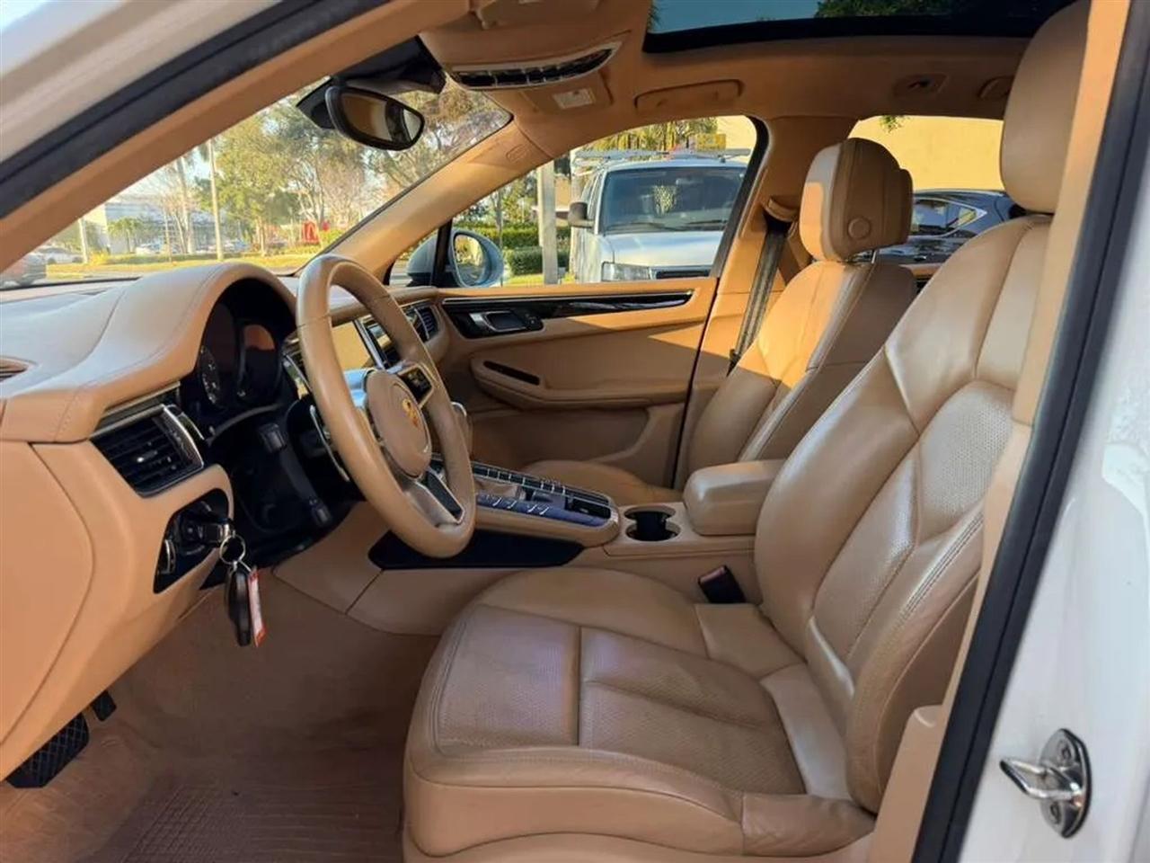 Porsche Macan GTS 2017