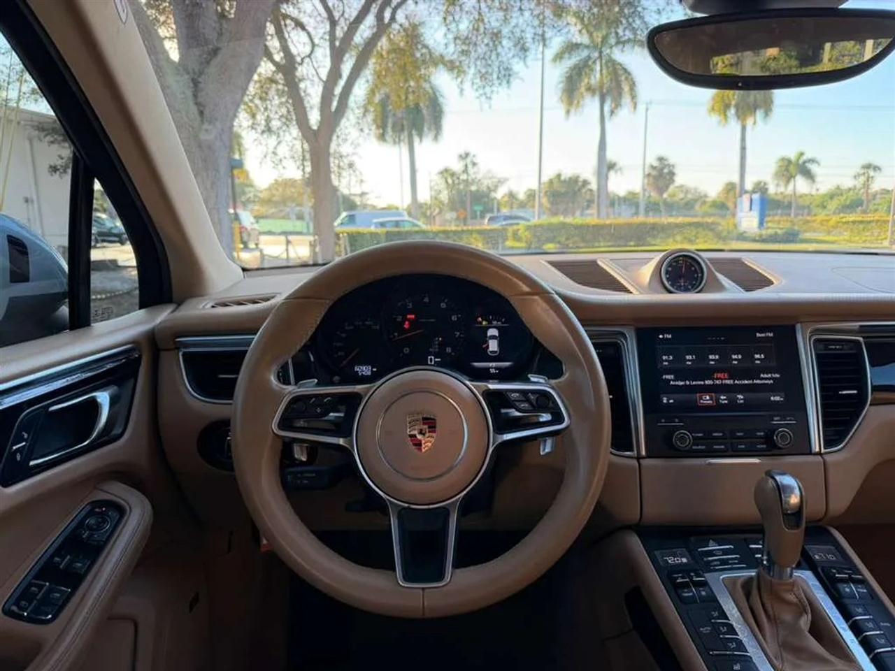 Porsche Macan GTS 2017