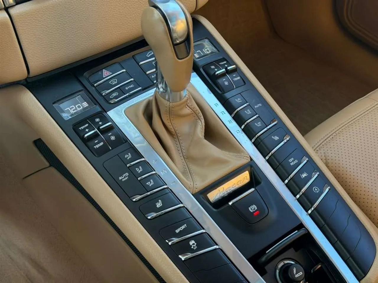 Porsche Macan GTS 2017