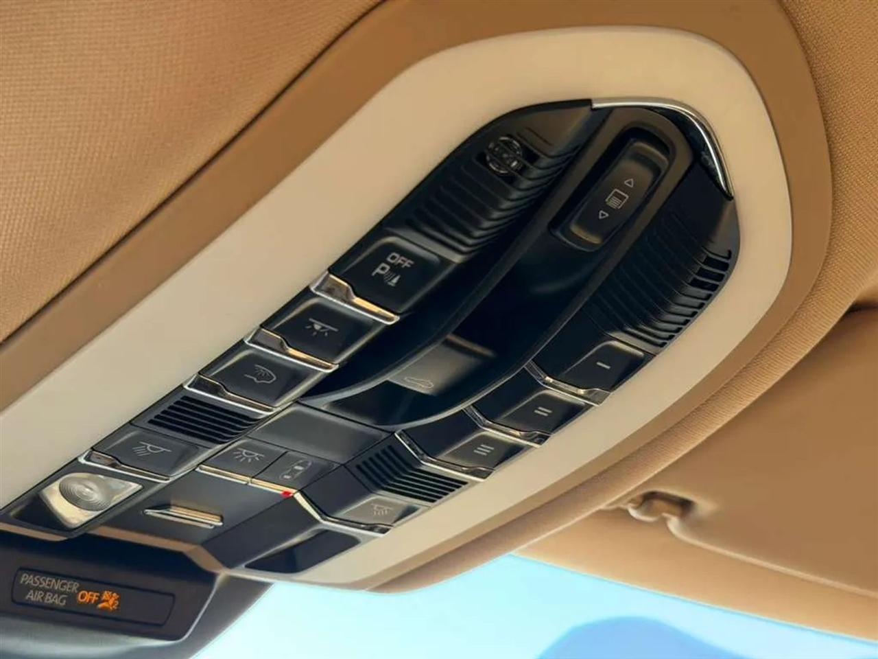 Porsche Macan GTS 2017