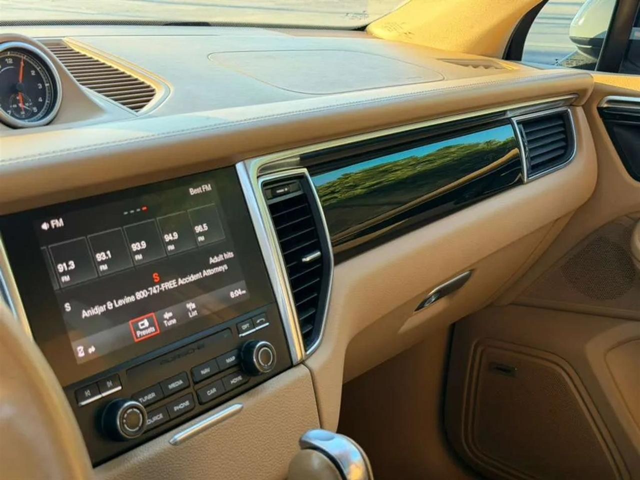 Porsche Macan GTS 2017