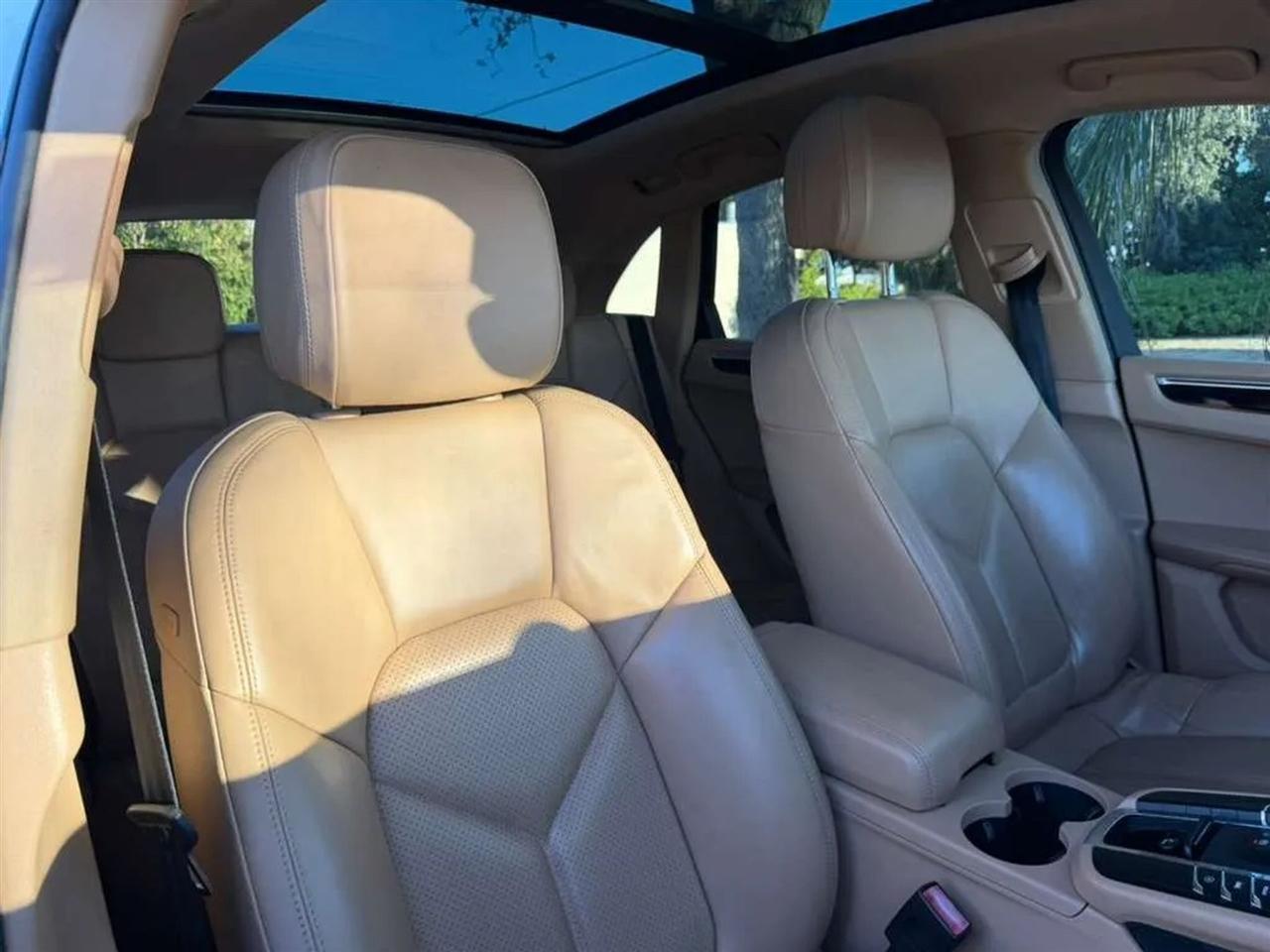 Porsche Macan GTS 2017