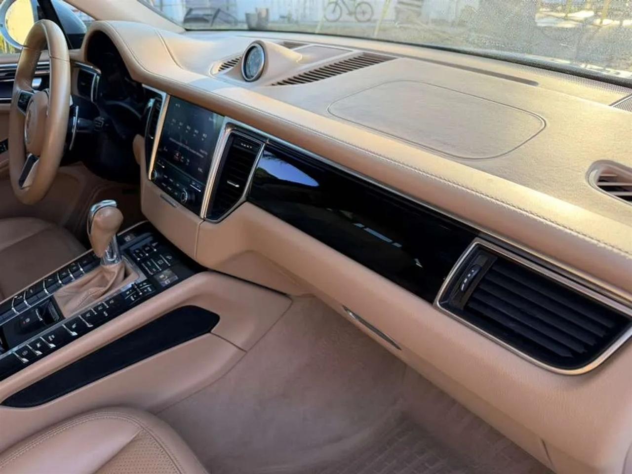 Porsche Macan GTS 2017