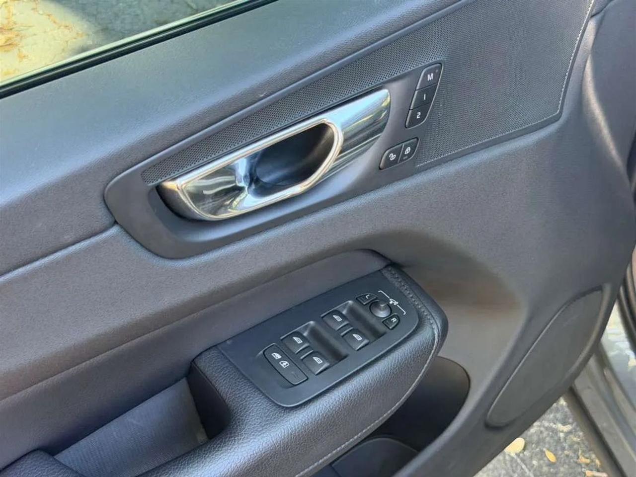 Volvo XC60 T6 Momentum AWD 2020