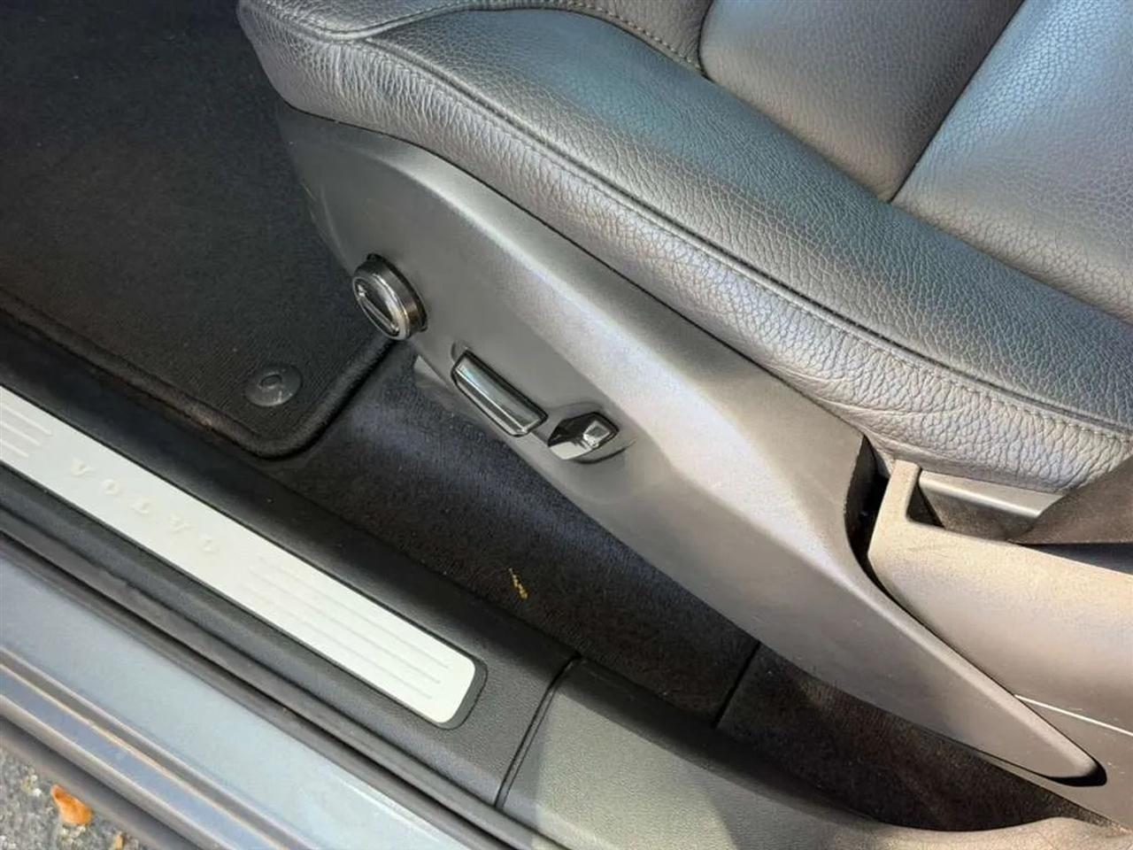 Volvo XC60 T6 Momentum AWD 2020