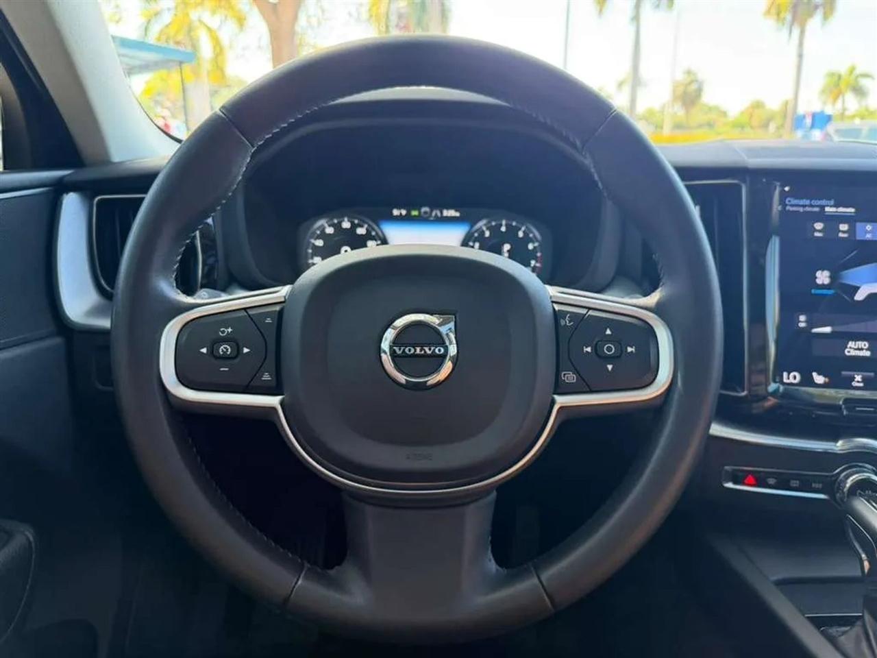 Volvo XC60 T6 Momentum AWD 2020