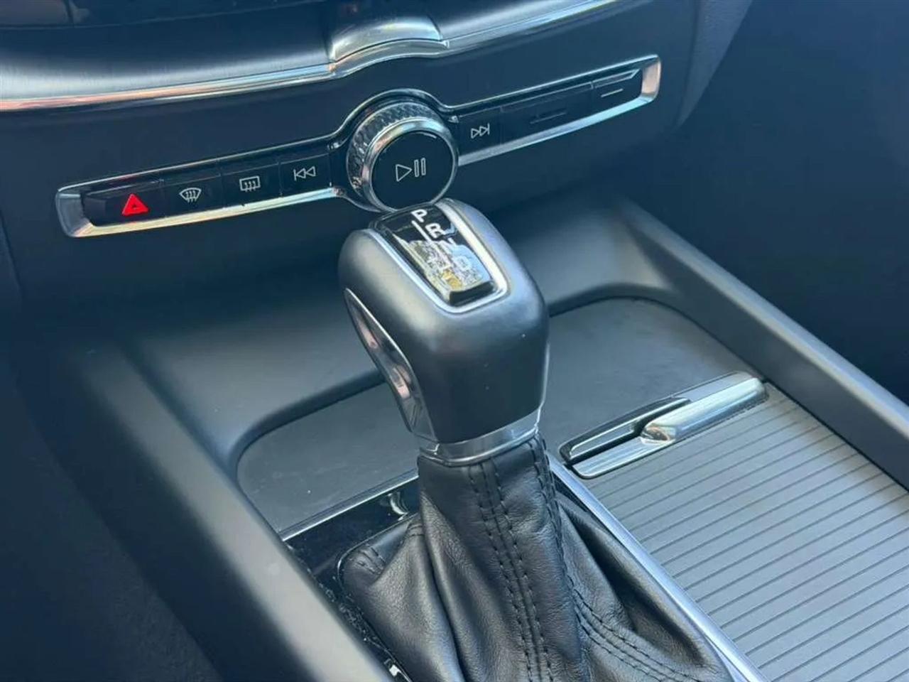 Volvo XC60 T6 Momentum AWD 2020