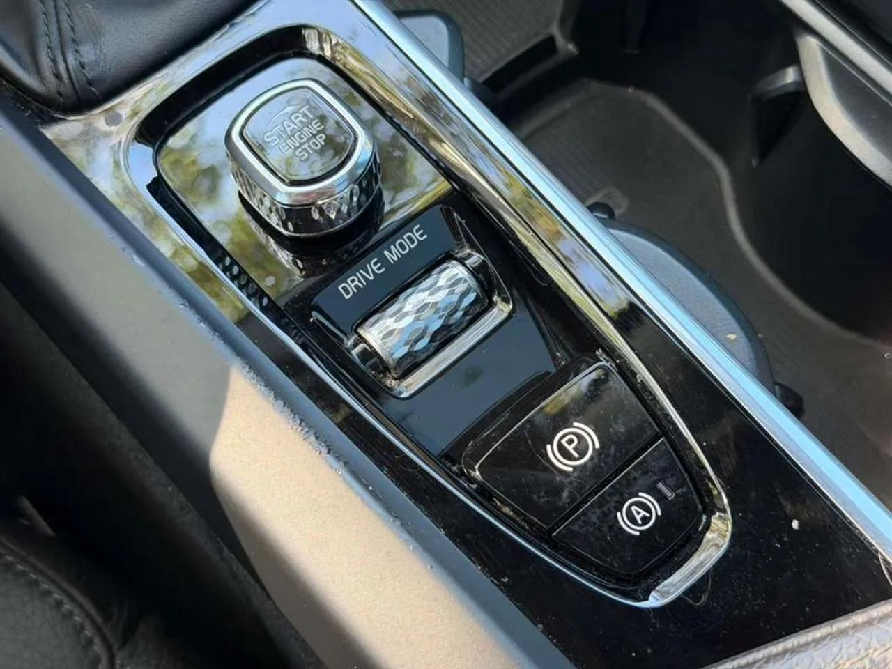 Volvo XC60 T6 Momentum AWD 2020