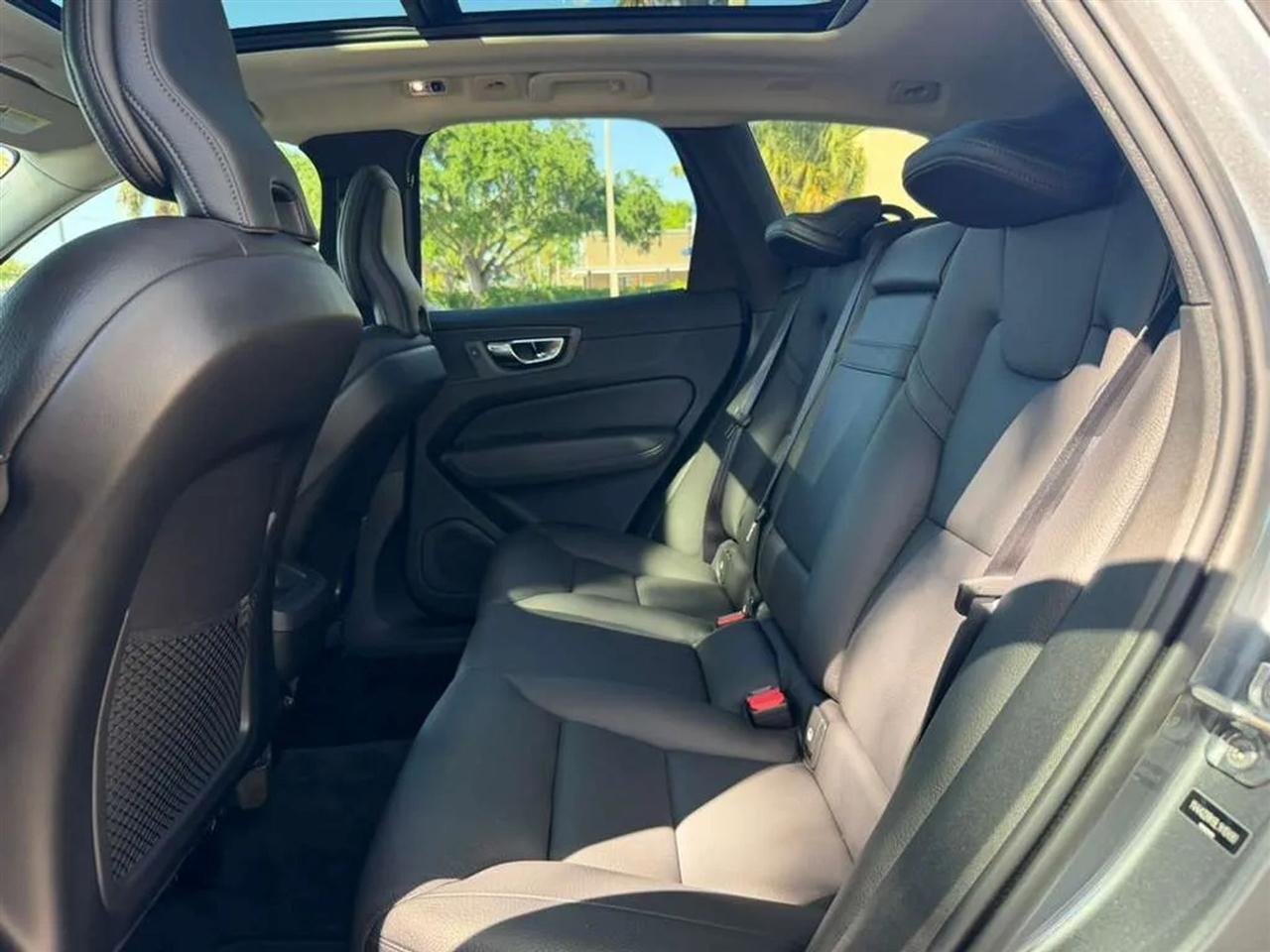 Volvo XC60 T6 Momentum AWD 2020