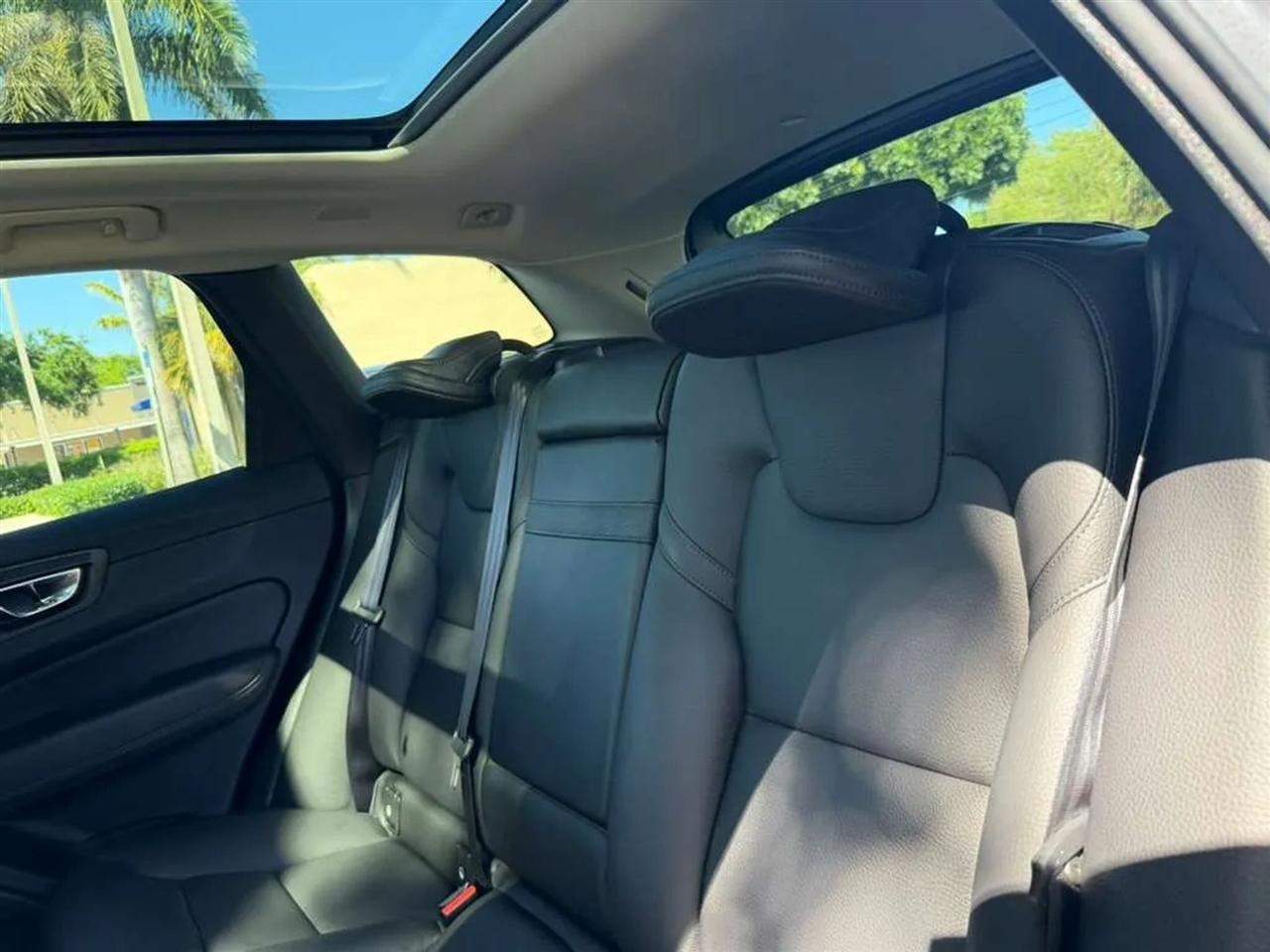 Volvo XC60 T6 Momentum AWD 2020