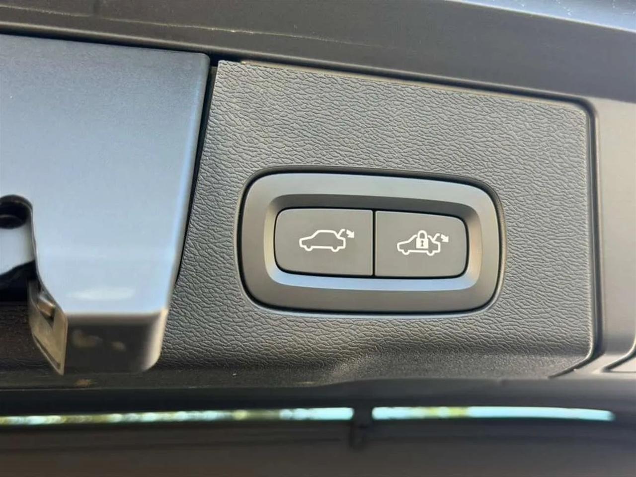 Volvo XC60 T6 Momentum AWD 2020