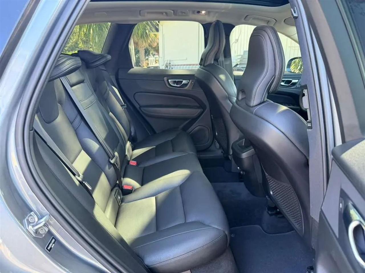 Volvo XC60 T6 Momentum AWD 2020