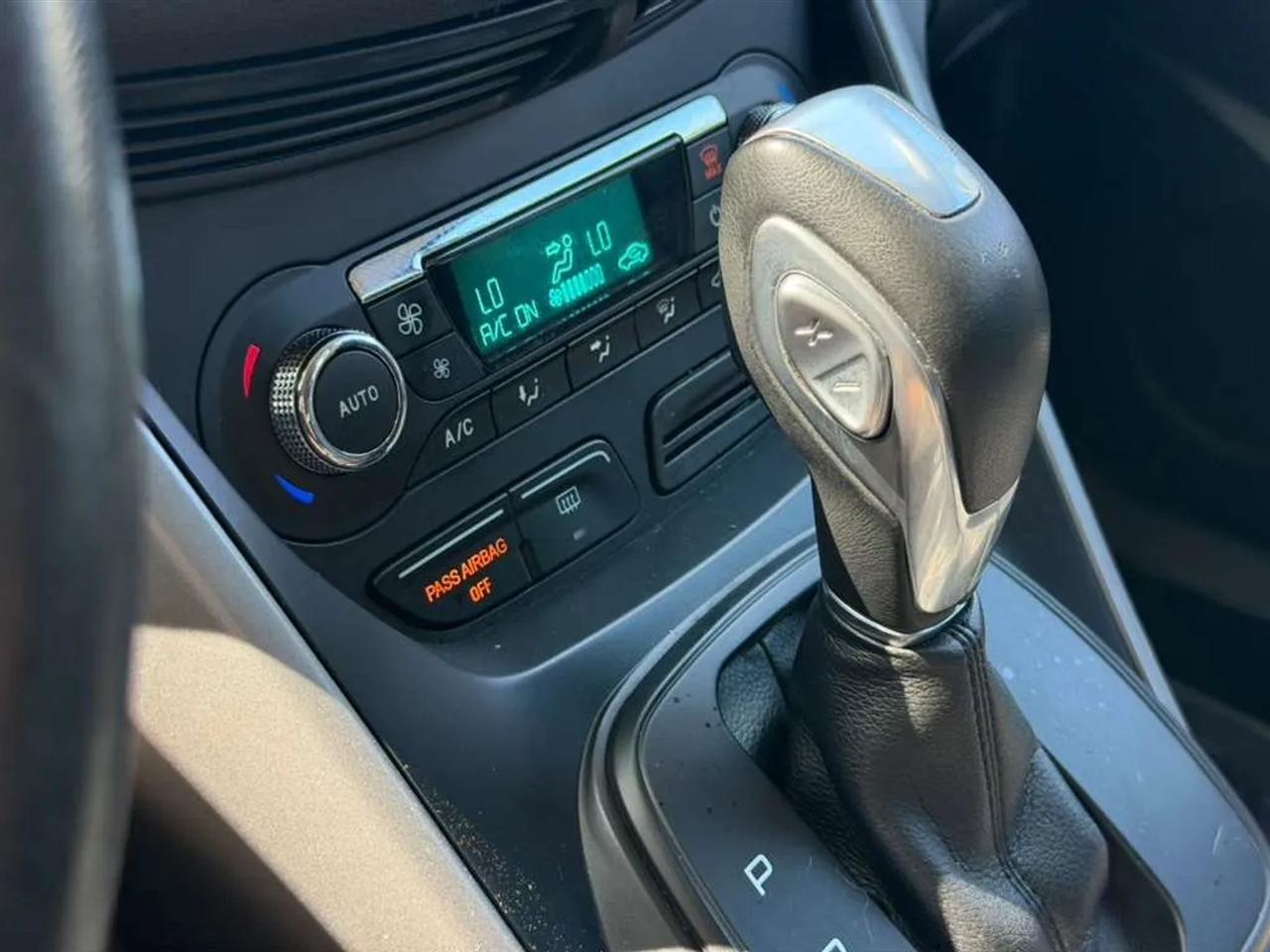 Ford Escape SE FWD 2016