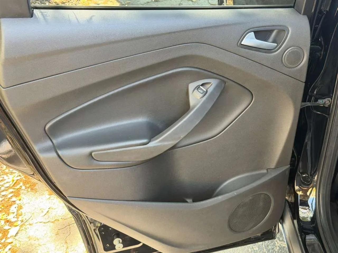 Ford Escape SE FWD 2016