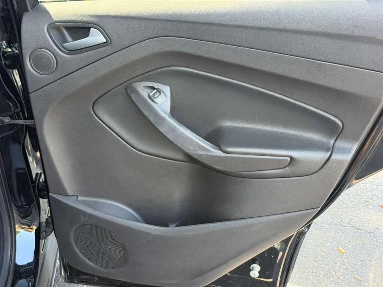 Ford Escape SE FWD 2016