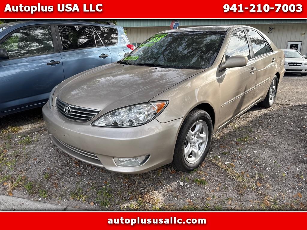 2005 Toyota Camry LE's photo