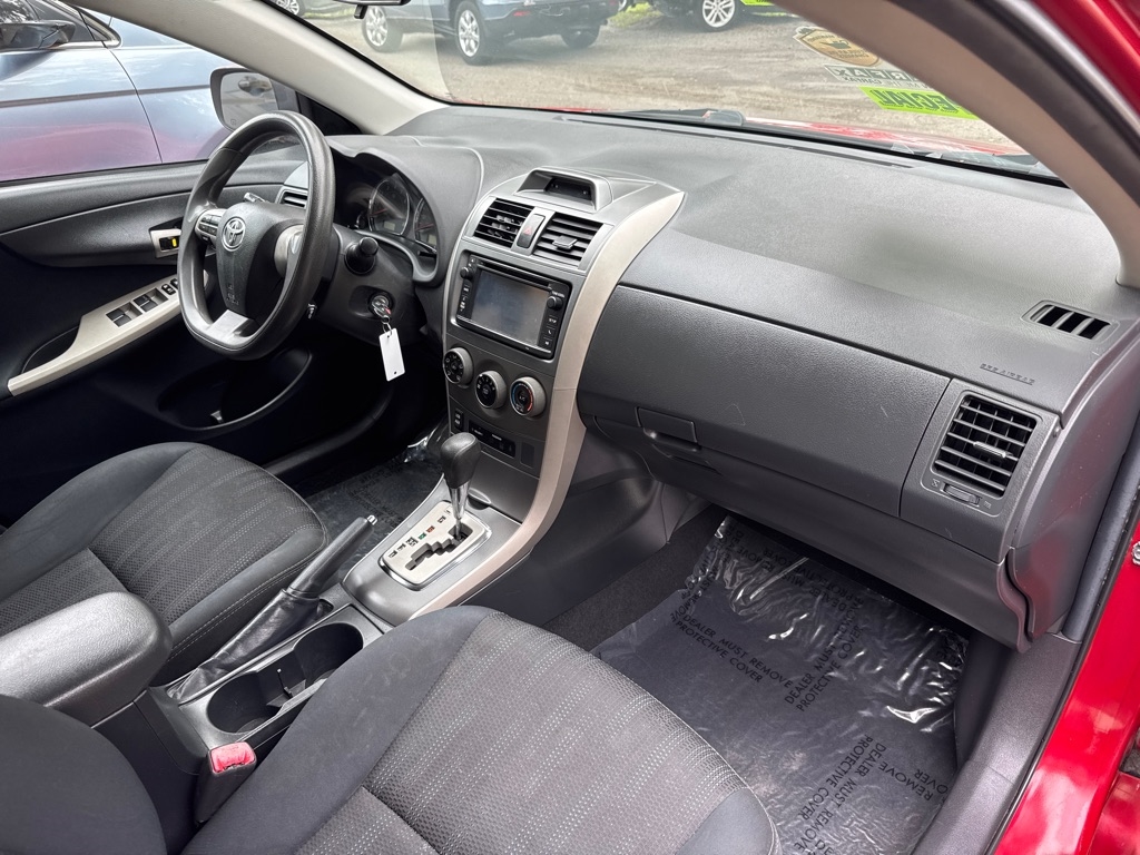 Toyota Corolla  2013 Toyota Corolla  2013