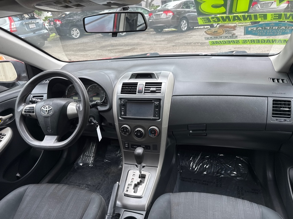 Toyota Corolla  2013 Toyota Corolla  2013