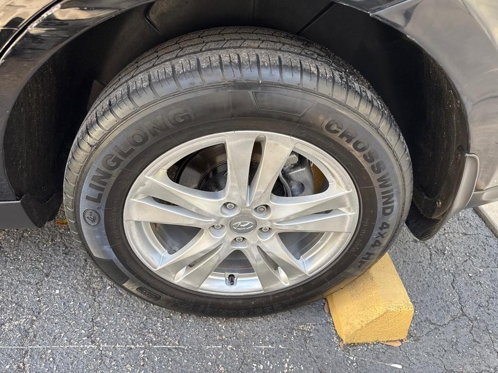 Hyundai Santa Fe  2012