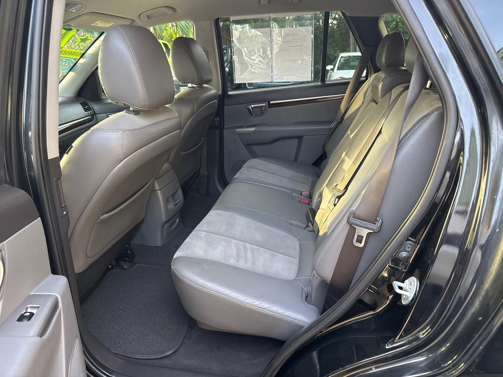 Hyundai Santa Fe  2012