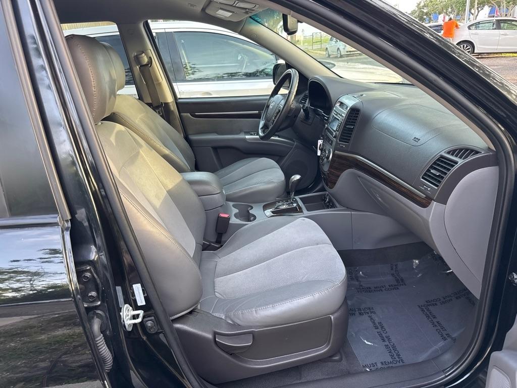 Hyundai Santa Fe  2012