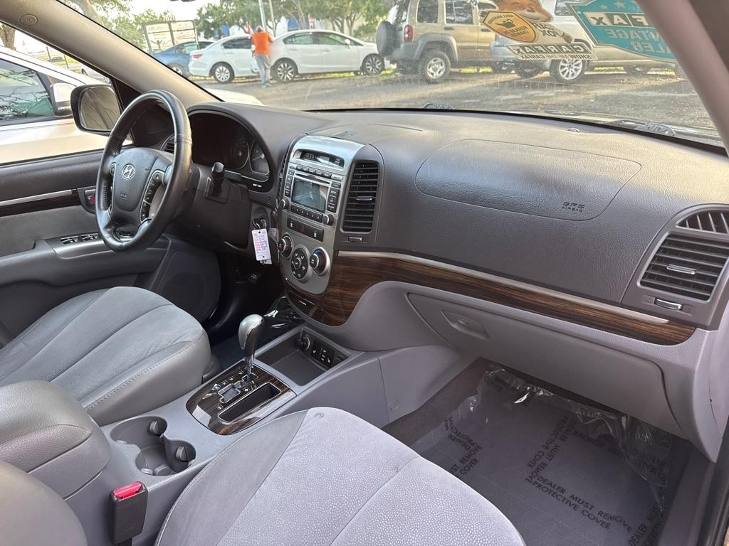 Hyundai Santa Fe  2012