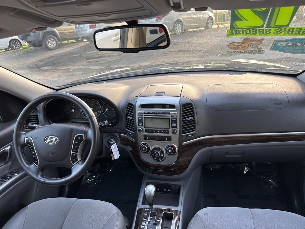 Hyundai Santa Fe  2012
