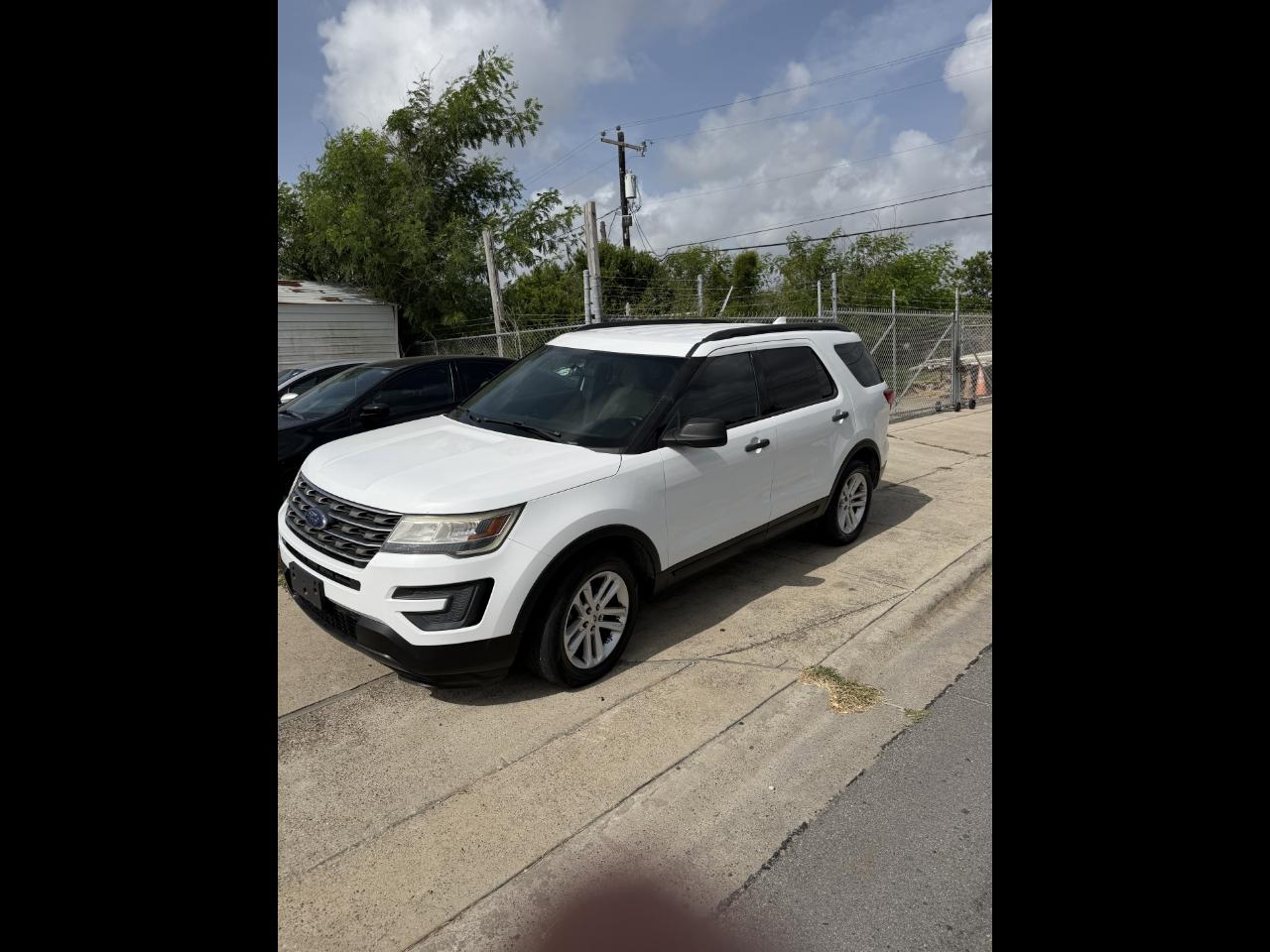 2017 Ford Explorer Base FWD