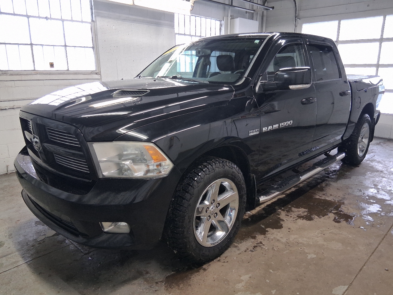 RAM 1500 Sport Crew Cab 4WD 2012