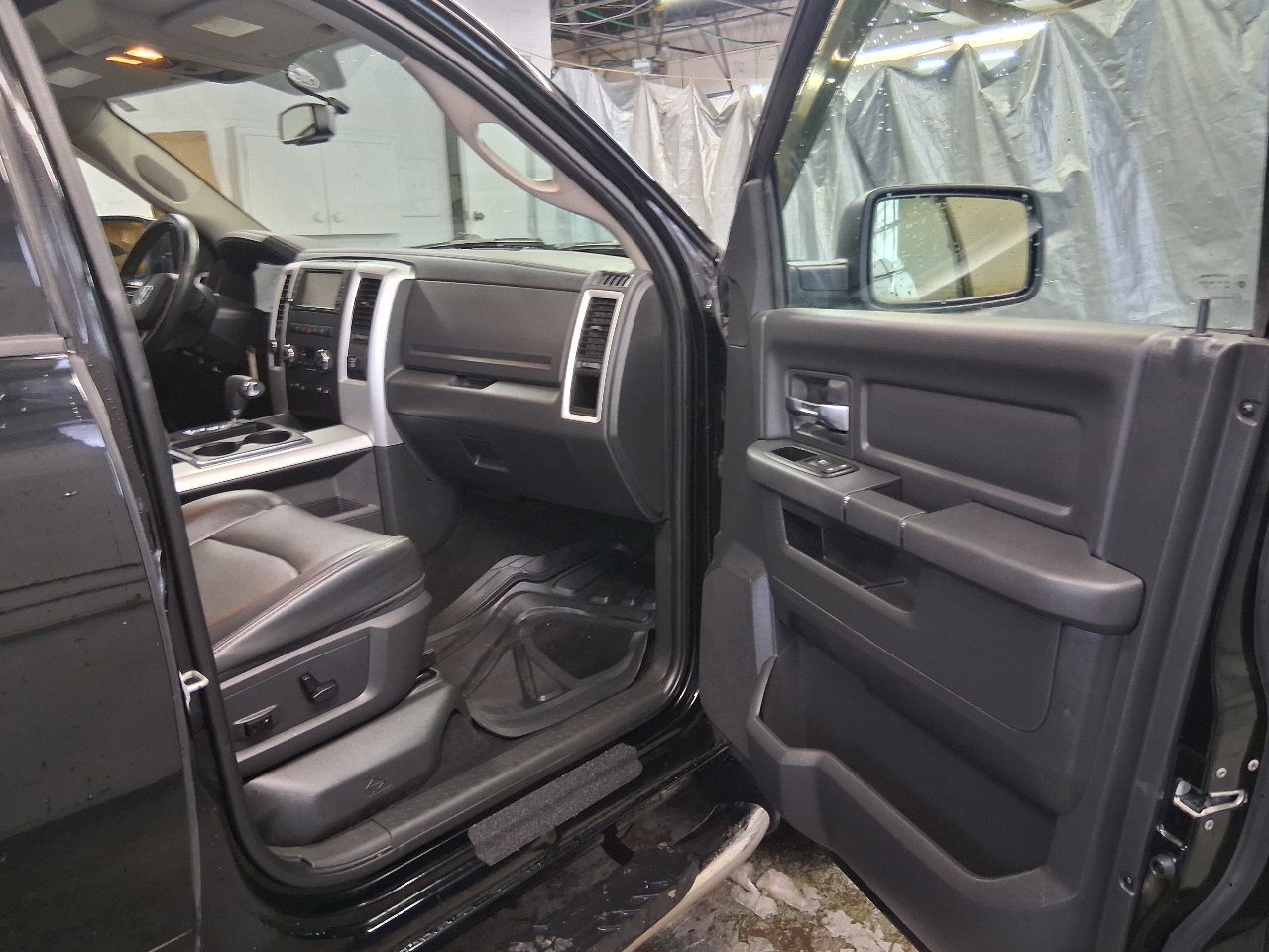 RAM 1500 Sport Crew Cab 4WD 2012