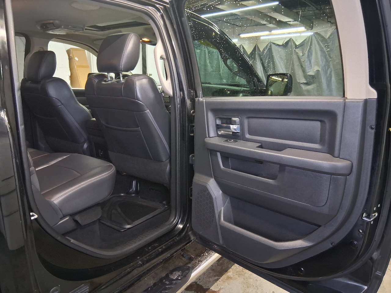 RAM 1500 Sport Crew Cab 4WD 2012