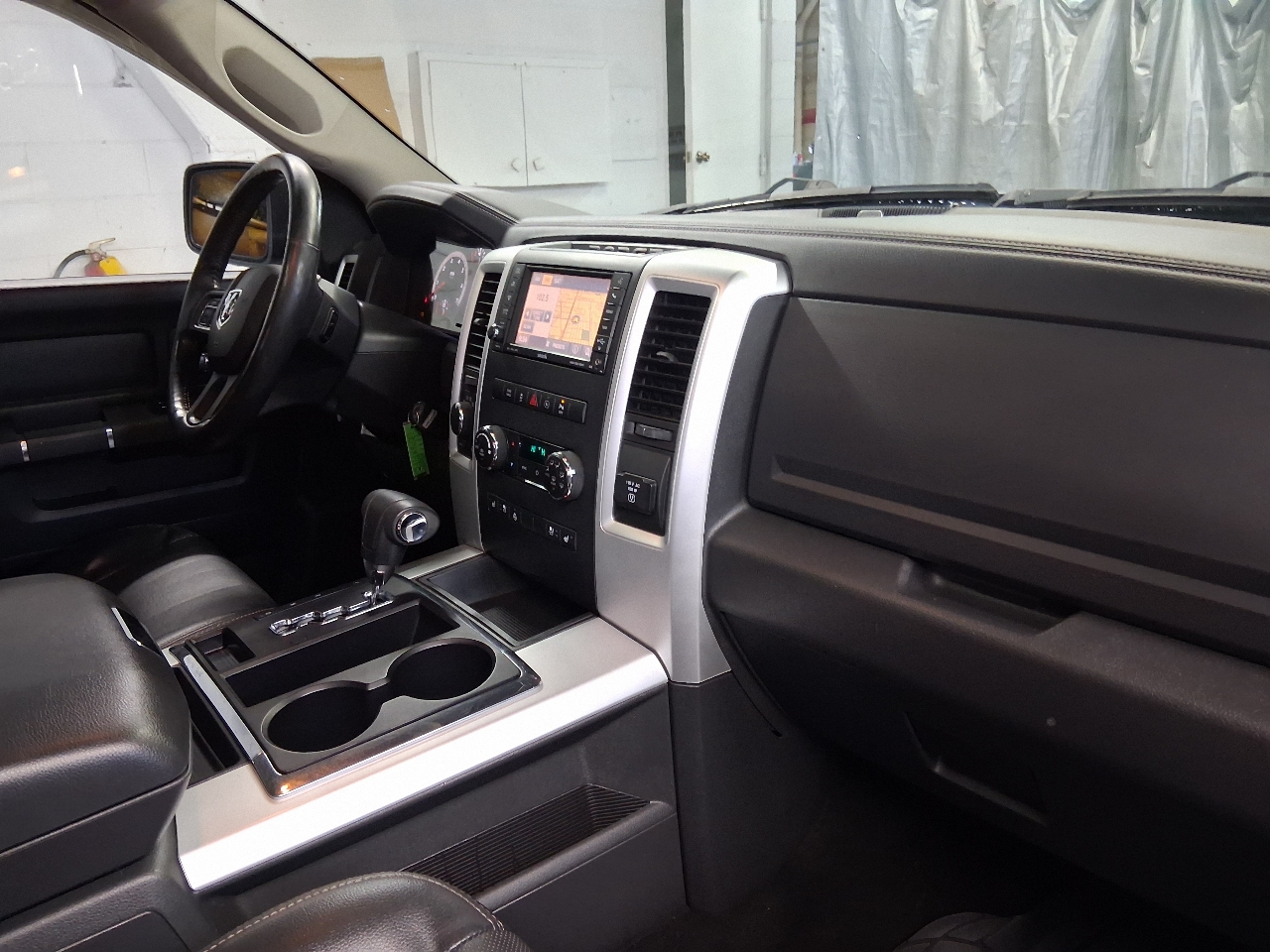 RAM 1500 Sport Crew Cab 4WD 2012